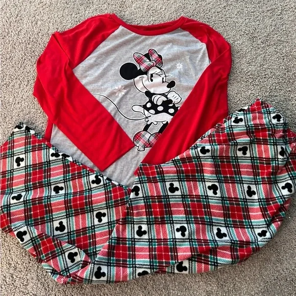 Disney Minnie Mouse Set of Women’s PJ’s Plaid
Size XXL
Holiday
Christmas - Picture 1 of 7